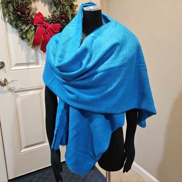 Free People Kennedy Scarf Wrap Fine Waffle Knit Soft Oversized Tailored Blue NWT - Picture 6 of 13
